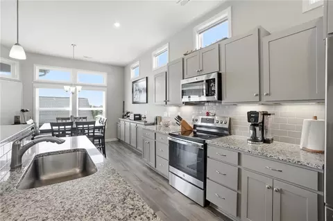 Kitchen - 13 Pebble Brook Pl, Springboro, OH 45066 photo 6 of 6