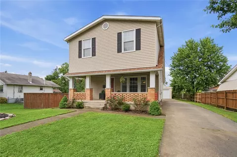 Exterior - 1143 Lavern Ave, Kettering, OH 45429 photo 4 of 11