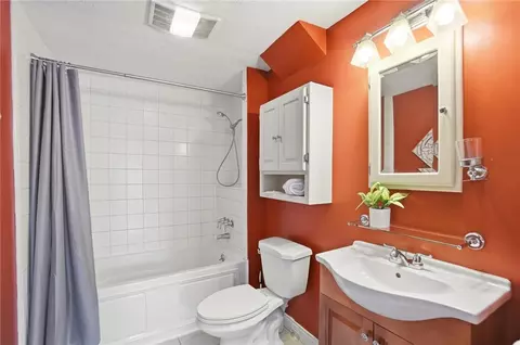 Bath - 1143 Lavern Ave, Kettering, OH 45429 photo 1 of 2