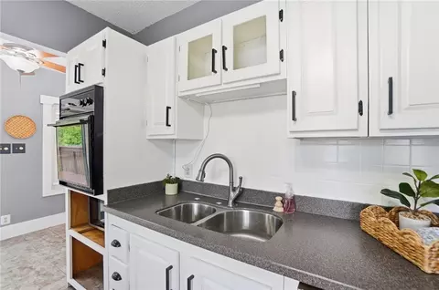 Kitchen - 1143 Lavern Ave, Kettering, OH 45429 photo 4 of 4
