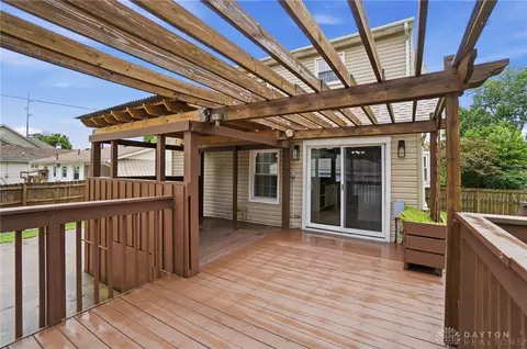 Exterior - 1143 Lavern Ave, Kettering, OH 45429 photo 6 of 11