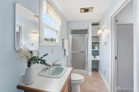 Bath - 1143 Lavern Ave, Kettering, OH 45429 photo 2 of 2