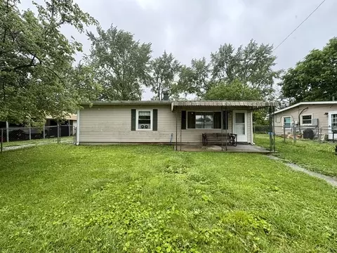 302 Rawson Dr, New Carlisle, OH 45344