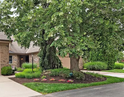 5 Waterview Ct, Hamilton, OH 45013