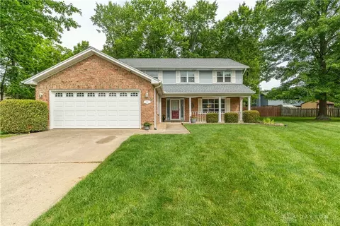 8751 Cannondale Ln, Huber Heights, OH 45424