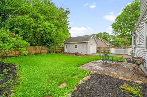 Exterior - 1909 E Bataan Dr, Kettering, OH 45420 photo 7 of 18