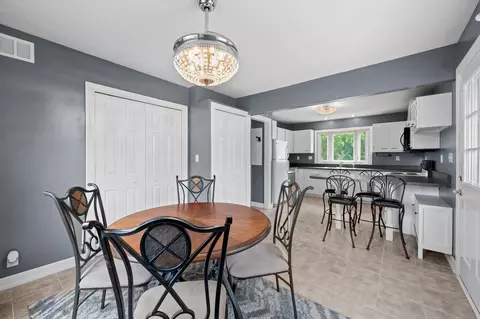 Dining - 1909 E Bataan Dr, Kettering, OH 45420 photo 3 of 4