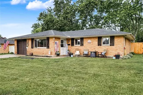 5817 Woodmore Dr, Dayton, OH 45414