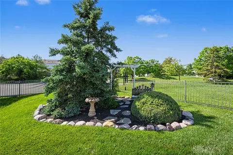 Exterior - 65 Bateman Ct, Springboro, OH 45066 photo 13 of 15