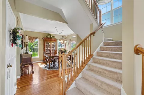 Entry Way - 65 Bateman Ct, Springboro, OH 45066 photo 3 of 8