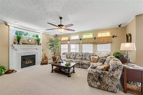 Living - 65 Bateman Ct, Springboro, OH 45066 photo 1 of 2
