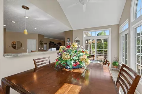 Dining - 65 Bateman Ct, Springboro, OH 45066 photo 4 of 4