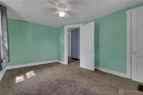 Bedroom - 2702 Maplewood Ave, Springfield, OH 45505 photo 3 of 8
