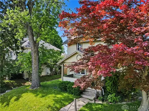 Exterior - 2702 Maplewood Ave, Springfield, OH 45505 photo 5 of 12