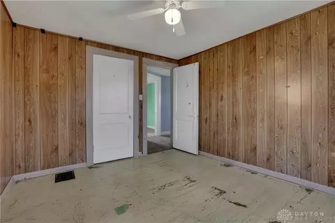 Bedroom - 2702 Maplewood Ave, Springfield, OH 45505 photo 1 of 8