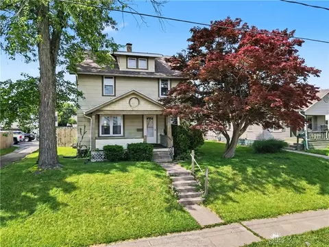 Exterior - 2702 Maplewood Ave, Springfield, OH 45505 photo 7 of 12