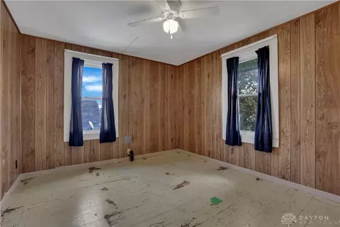 Bedroom - 2702 Maplewood Ave, Springfield, OH 45505 photo 7 of 8
