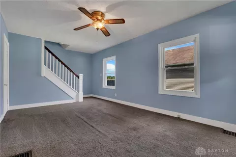 Living - 2702 Maplewood Ave, Springfield, OH 45505 photo 1 of 4