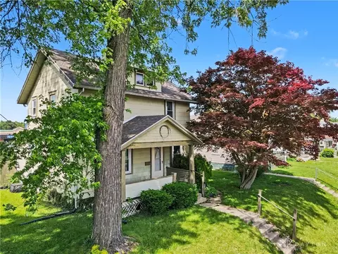 Exterior - 2702 Maplewood Ave, Springfield, OH 45505 photo 3 of 12