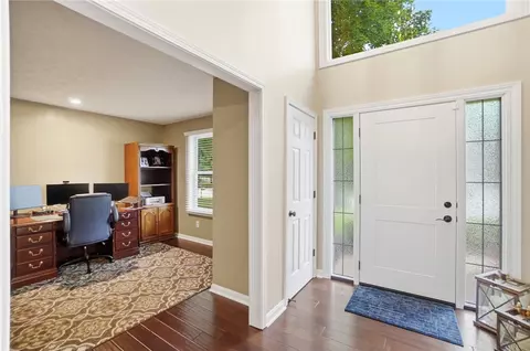 Entry Way - 6470 Hollowview Trl, Centerville, OH 45459 photo 5 of 11
