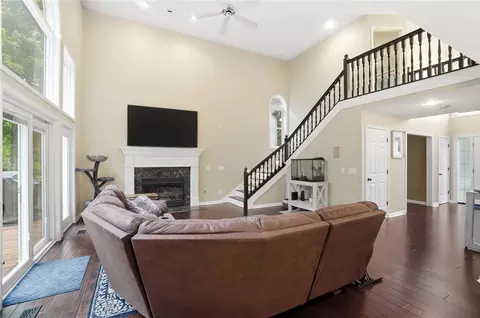 Living - 6470 Hollowview Trl, Centerville, OH 45459 photo 1 of 5