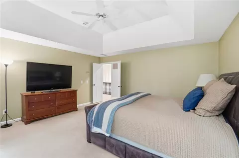 Bedroom - 6470 Hollowview Trl, Centerville, OH 45459 photo 1 of 8