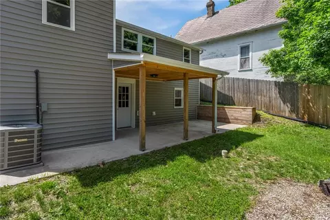 1920 S Burnett Rd, Springfield, OH 45505 photo 8