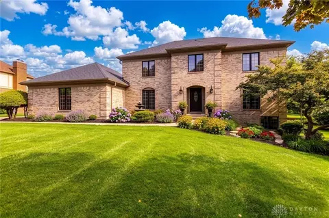 8524 Point O Woods Ct, Springboro, OH 45066