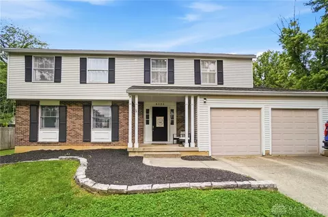 4122 Willow Run Dr, Beavercreek, OH 45430