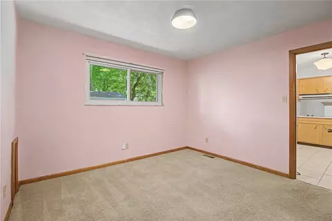 Bedroom - 151 Ashford Dr, Centerville, OH 45459 photo 8 of 9