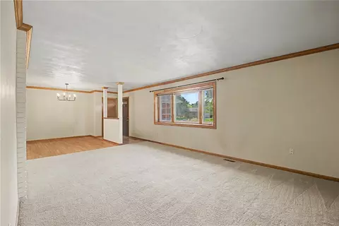 Living - 151 Ashford Dr, Centerville, OH 45459 photo 5 of 9