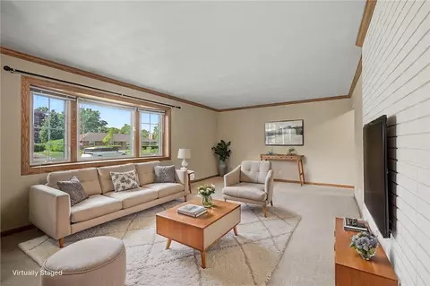Living - 151 Ashford Dr, Centerville, OH 45459 photo 2 of 9