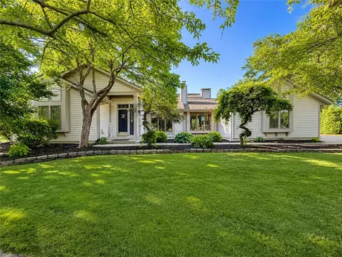 1511 Lindenhurst, Washington Township, OH 45459
