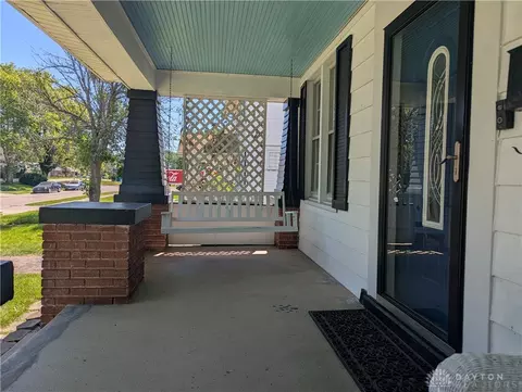 129 Hampton Pl, Springfield, OH 45504 photo 3