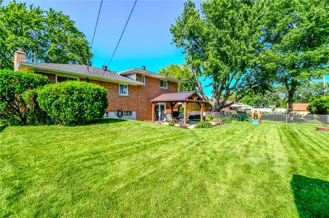 Exterior - 1118 Sharewood Ct, Kettering, OH 45429 photo 5 of 6