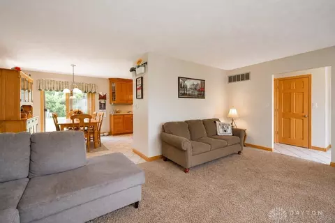 4401 Mumper Rd, Springfield, OH 45502 photo 9