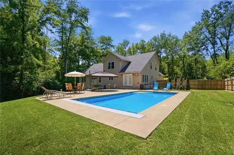 Exterior - 260 California Ave, Springfield, OH 45505 photo 6 of 15