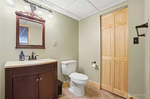 Bath - 260 California Ave, Springfield, OH 45505 photo 8 of 9