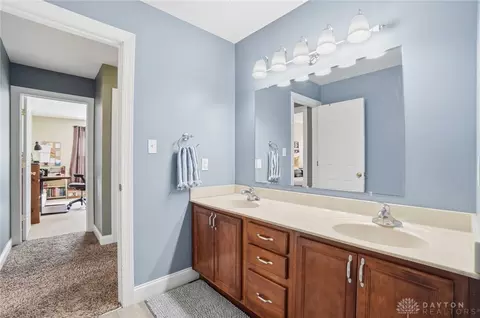 Bath - 260 California Ave, Springfield, OH 45505 photo 5 of 9