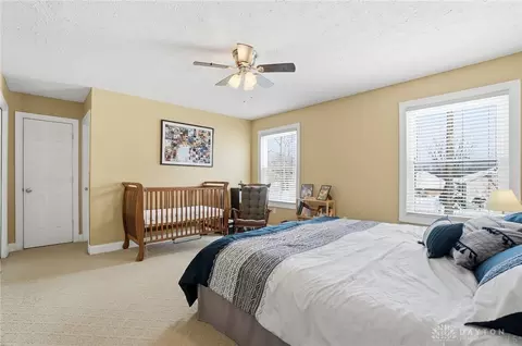 Bedroom - 260 California Ave, Springfield, OH 45505 photo 4 of 12