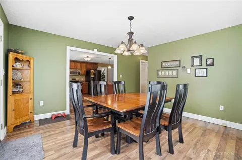 Dining - 260 California Ave, Springfield, OH 45505 photo 2 of 2