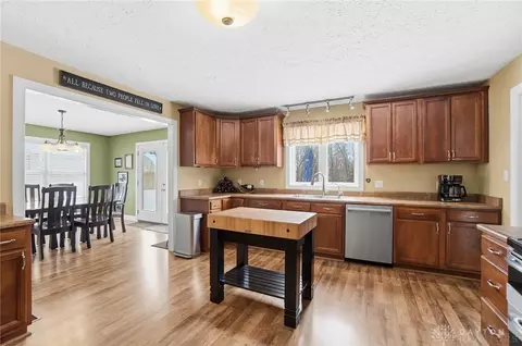 Kitchen - 260 California Ave, Springfield, OH 45505 photo 1 of 5