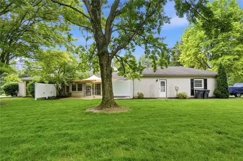 Exterior - 1920 Mapleton Dr, Centerville, OH 45459 photo 2 of 5