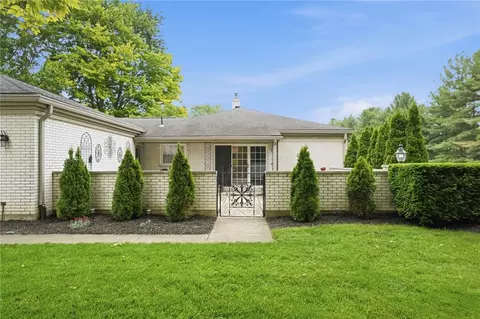 Exterior - 1920 Mapleton Dr, Centerville, OH 45459 photo 4 of 5