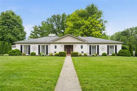 1920 Mapleton Dr, Centerville, OH 45459