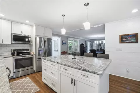 Kitchen - 1920 Mapleton Dr, Centerville, OH 45459 photo 2 of 3