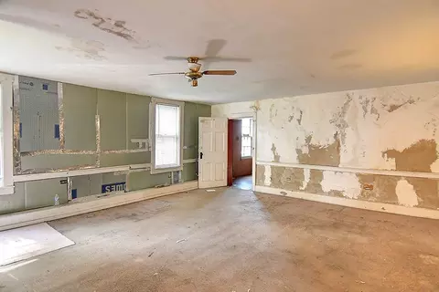 Bedroom - 40 S Main St, Springboro, OH 45066 photo 1 of 5