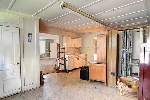 Kitchen - 40 S Main St, Springboro, OH 45066 photo 2 of 2