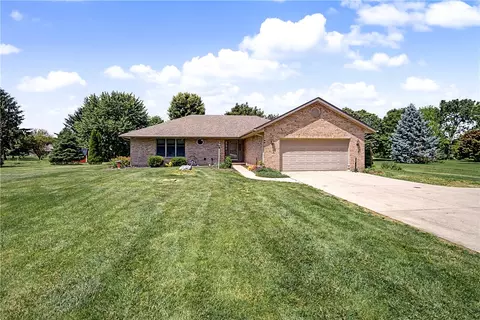 10619 Frederick Pike, Vandalia, OH 45377