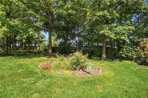 Exterior - 2005 Audubon Park Dr, Springfield, OH 45504 photo 16 of 32